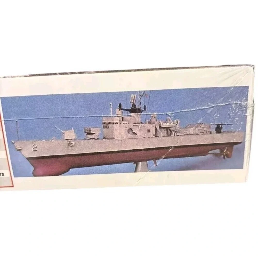 ATLANTIS M8294 USS RAMSEY DEG-2 GUIDED MISSLE DESTROYER 16